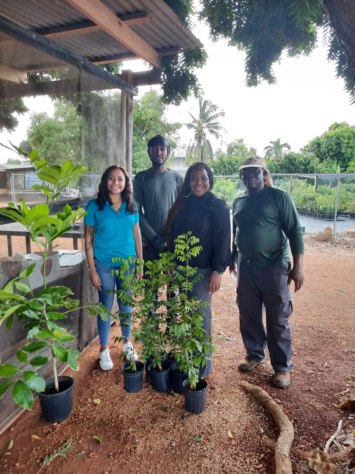 Grant Thornton’s Giannie McLaughlin, the Department of Agriculture’s Patricia Howard-Muschette and two Department of Agriculture volunteers.